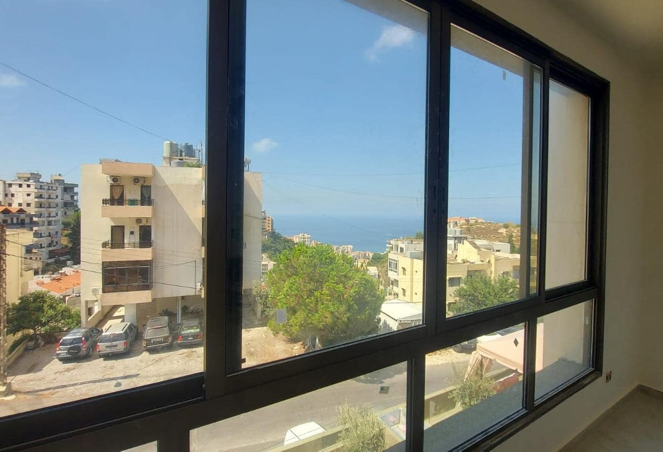 Apartment For Rent in Jbeil With A Terrace Ghouraf